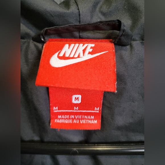Nike The Wind Runner Black and White Jacket Size M Big Boys - Picture 2 of 13